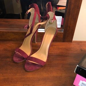 Wine 4in heel.